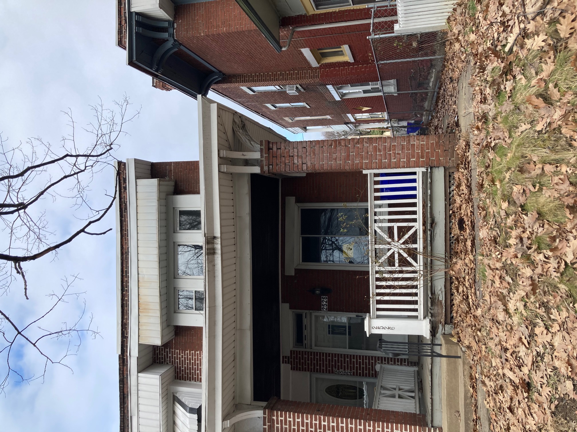 2526 Derry St., 1