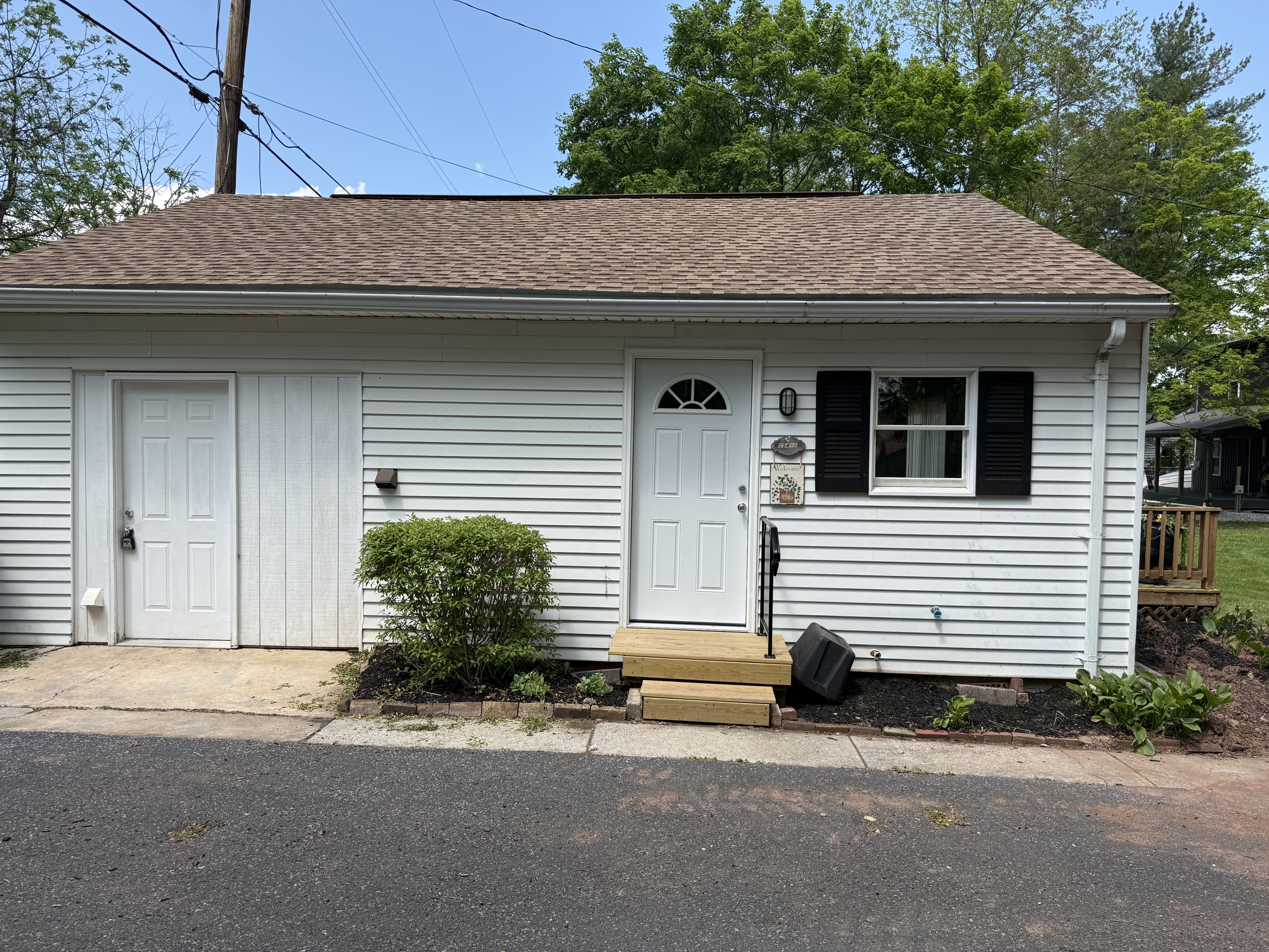 854 Cardinal Lane - A